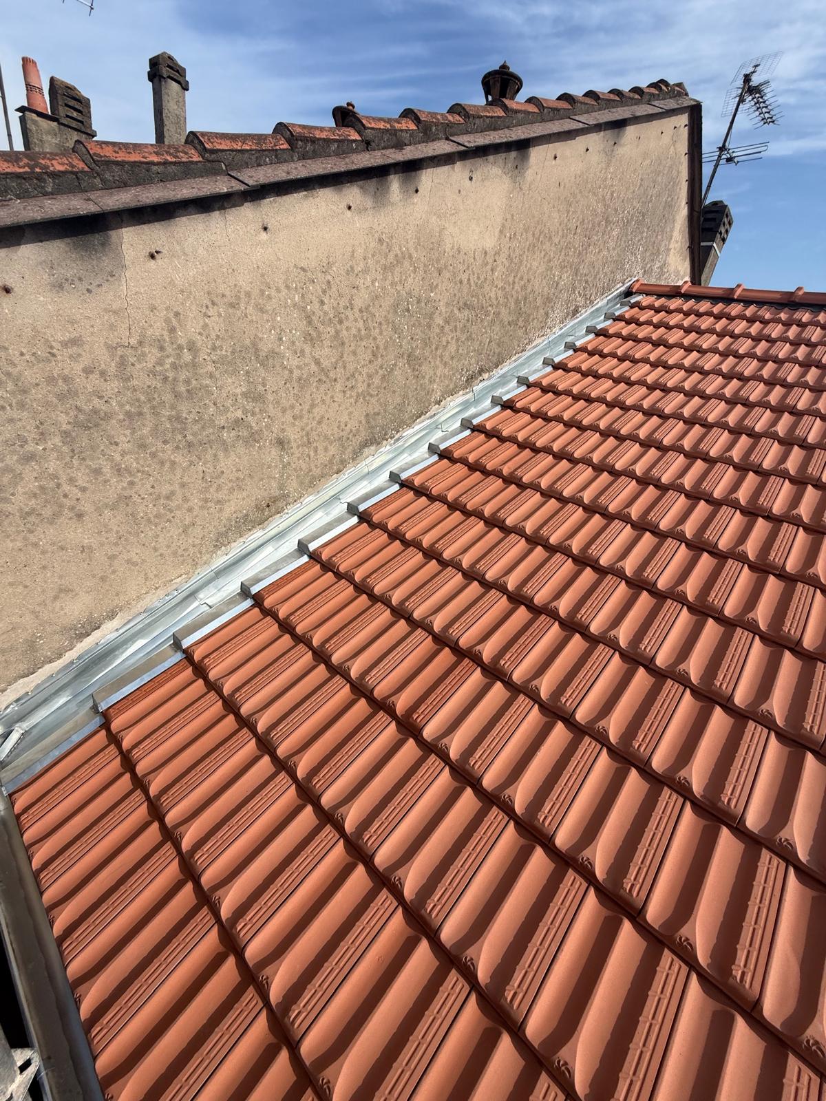 Toiture bac acier à Cadaujac, réalisation Tourny Couverture (Gironde)